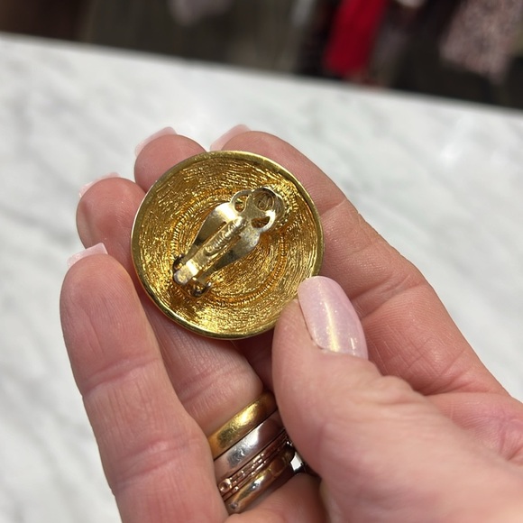 St. John Vintage Gold Tone and Navy Enamel Clip On Earring - Picture 4 of 10